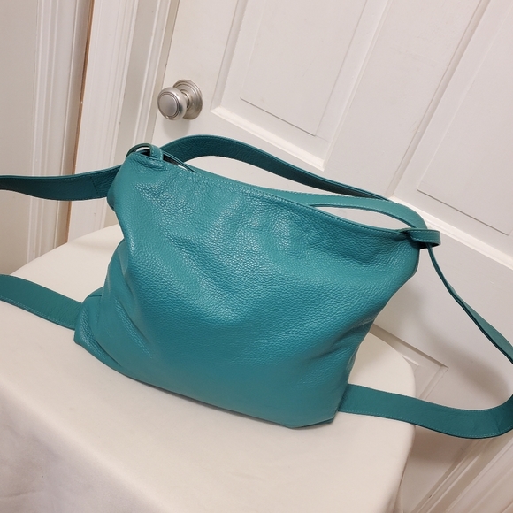Bevini Teal Green Pebble Grain Made In Italy Hobo Style Shoulder Bag - Picture 7 of 13